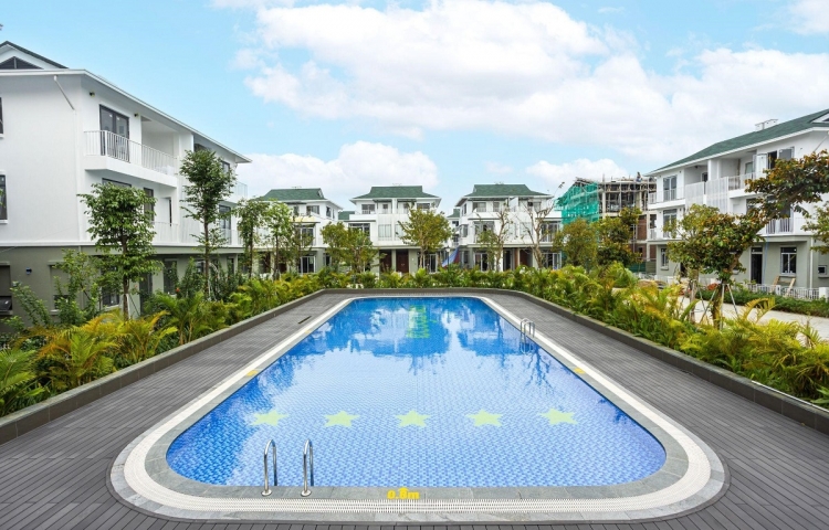 Bể bơi Ecogarden mở cửa đón khách